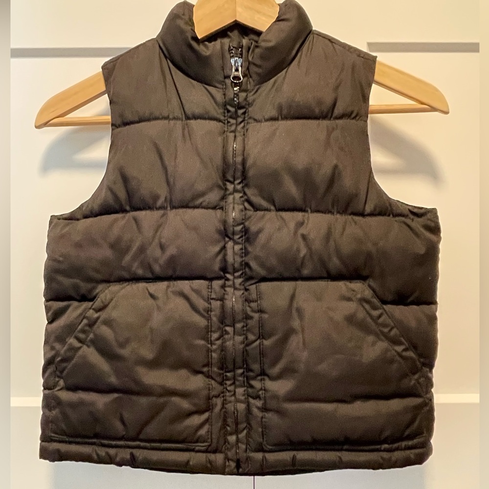 Old Navy black Puffer vest, size 5